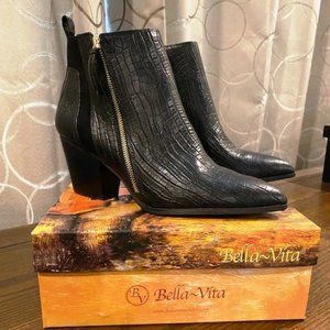 Bella Vita  Ankle Boots  11W  Black Croco Synthetic